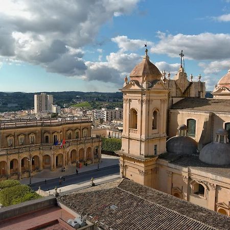 Palazzo Trigona Dependance Hotel Noto Exterior photo
