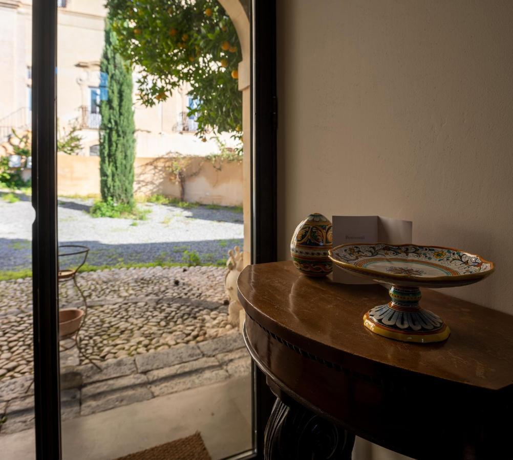 Palazzo Trigona Dependance Hotel Noto Exterior photo