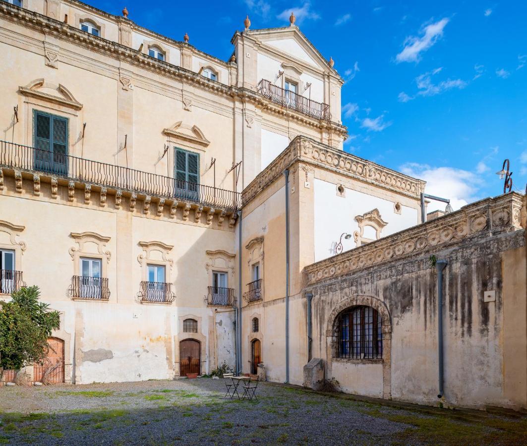 Palazzo Trigona Dependance Hotel Noto Exterior photo