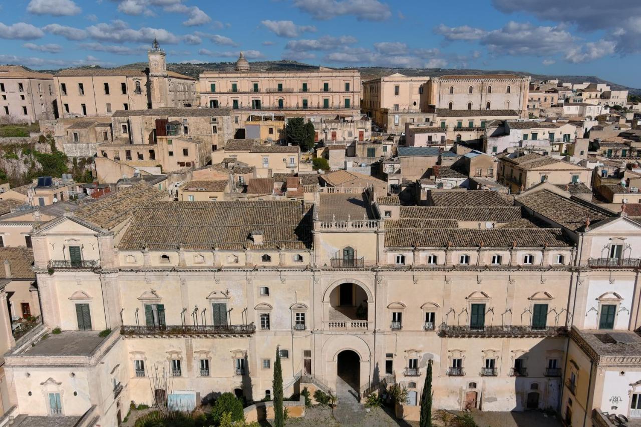 Palazzo Trigona Dependance Hotel Noto Exterior photo