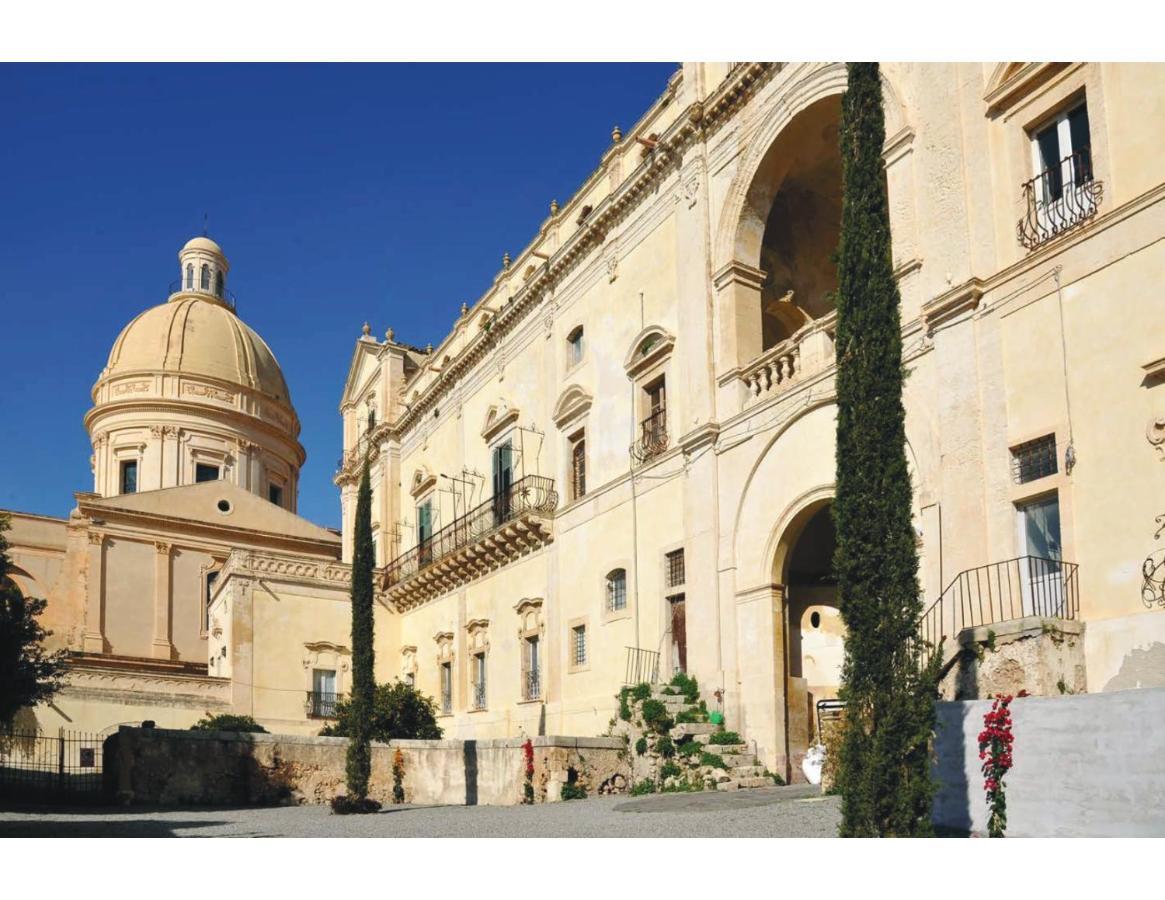 Palazzo Trigona Dependance Hotel Noto Exterior photo