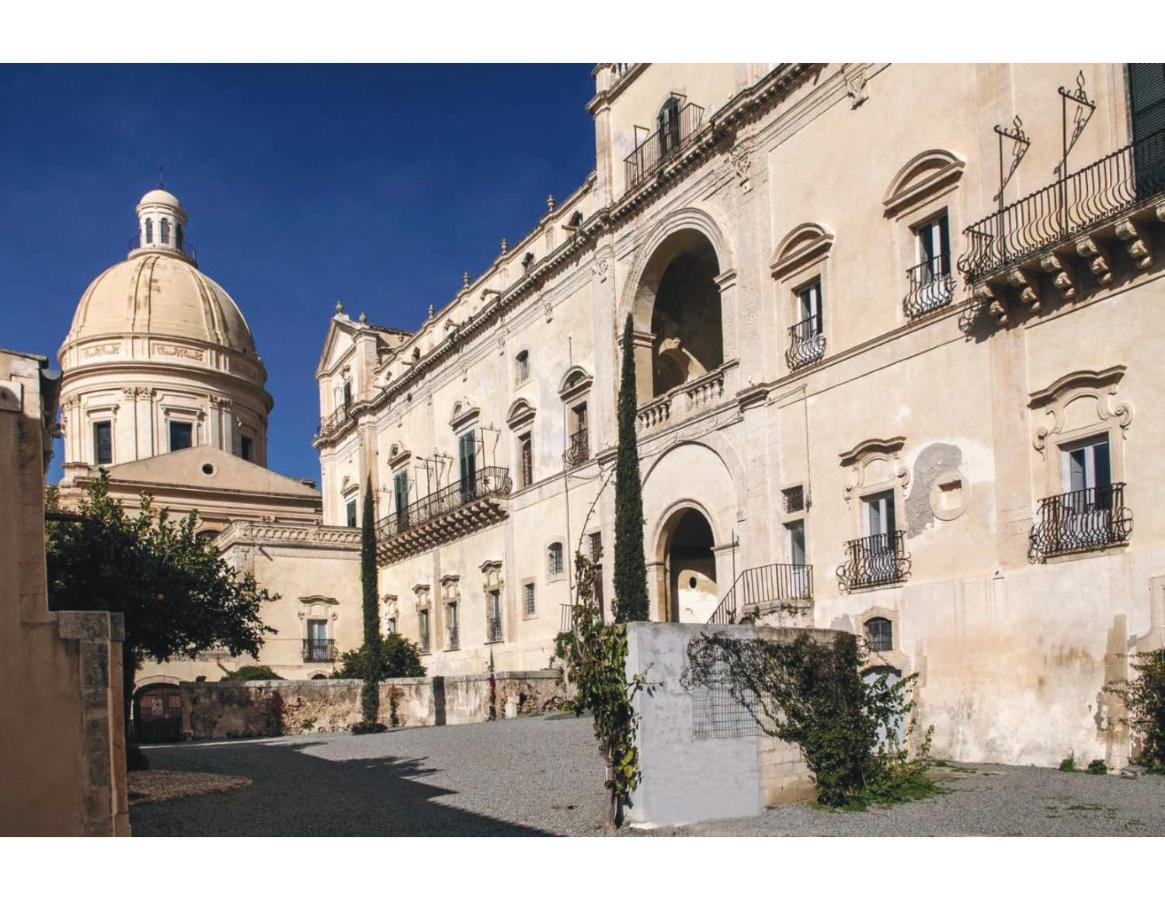 Palazzo Trigona Dependance Hotel Noto Exterior photo